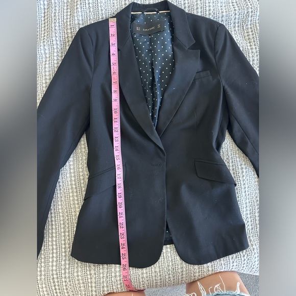 Zara Fitted Blazer in Black - Picture 9 of 16